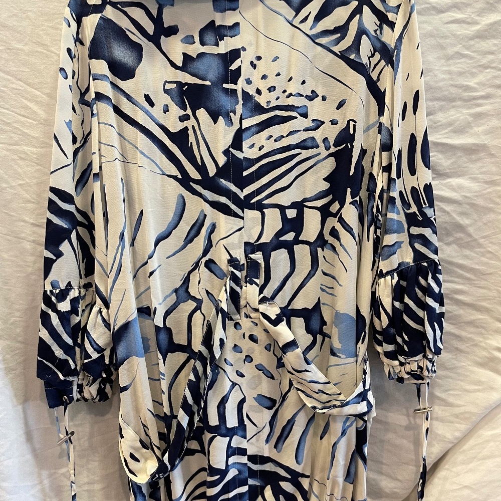 St. John SoCo, very soft and comfortable, new without tag